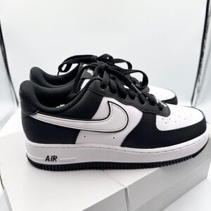 NWT Nike Air Force 1 Black and White Leather Sneakers